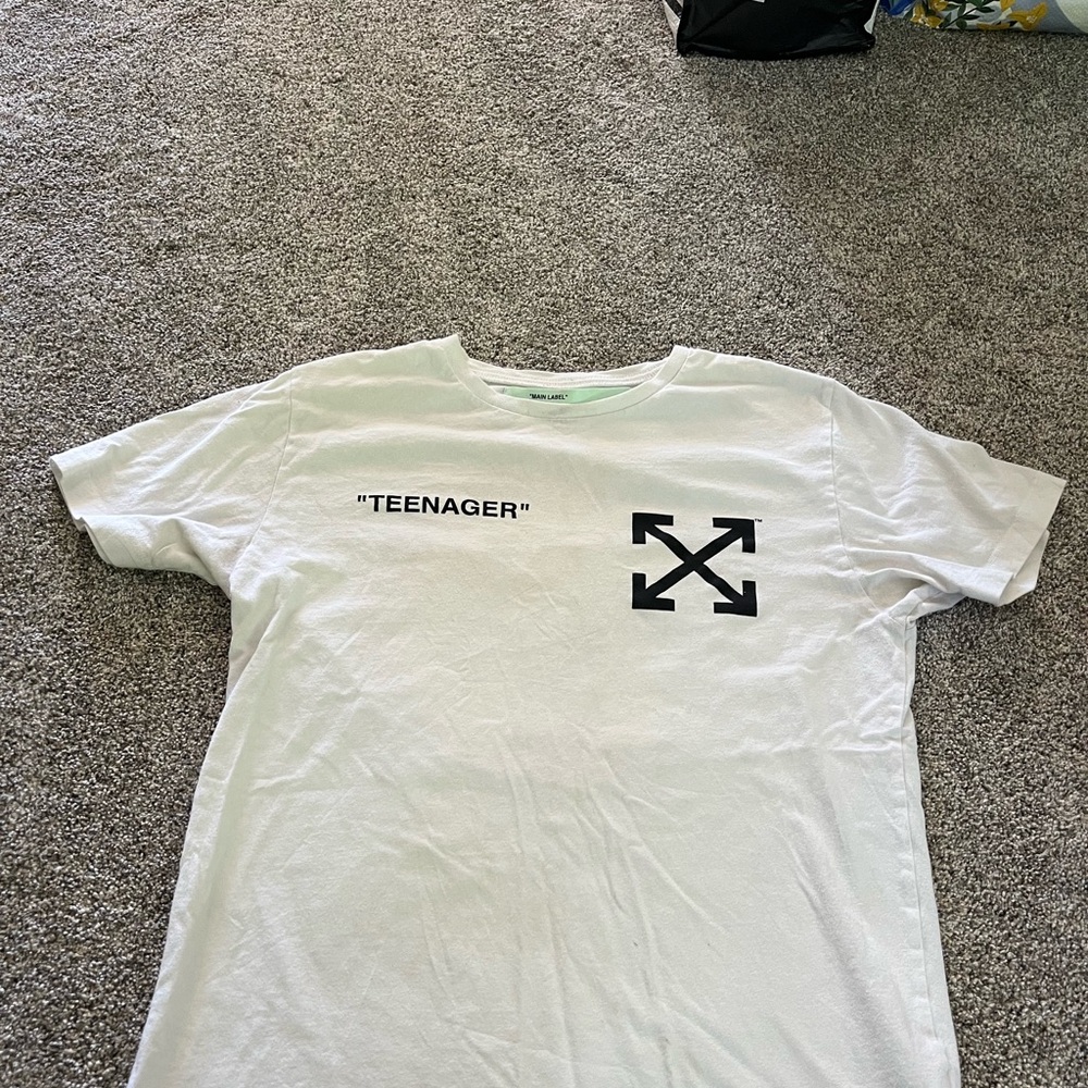 Off white tshirt